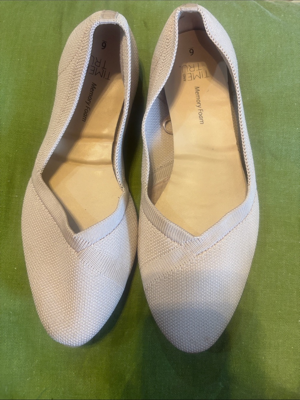 Time and Tru memory foam Cream Pointed Toe Slip-On Flats